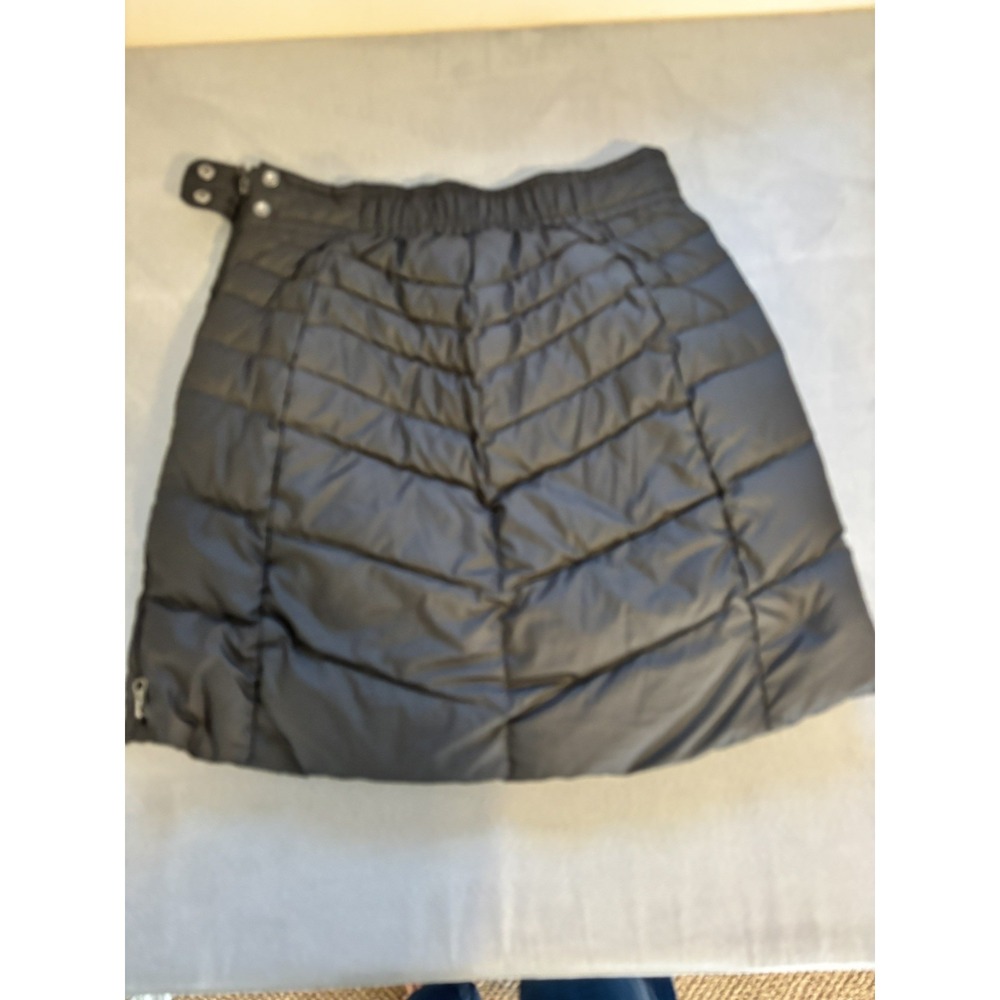 Marmot Womens Insulated Chevron Zip Up Skirt 700 Fill Down M Puffer Black Warm